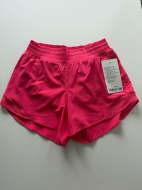NWT Lululemon Hotty Hot High Rise Short 4’ in Size 6 Lip Gloss Pink